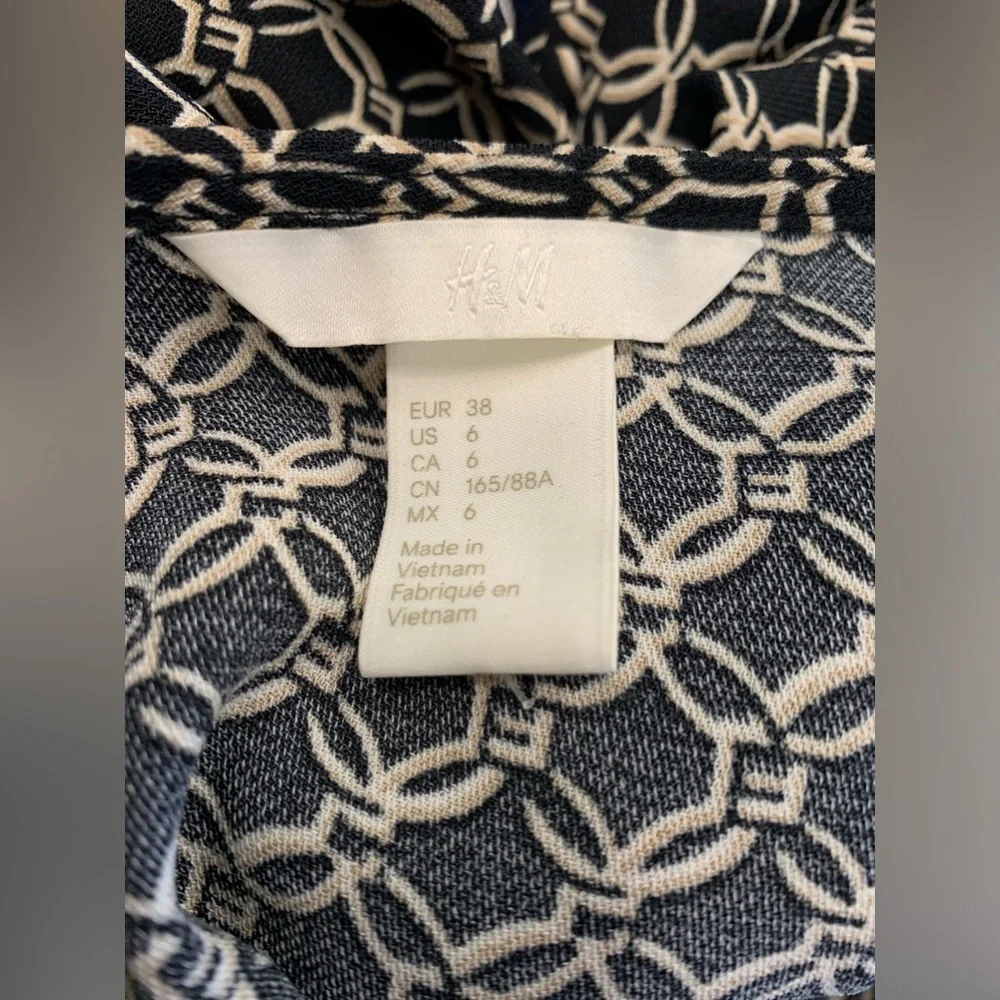 H&M - Picture 7 of 12